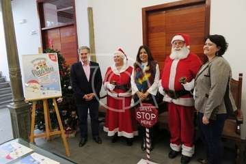 Música e ilusión en grandes dosis para recibir a Papá y Mamá Noel en Los Llanos (Foto TA)